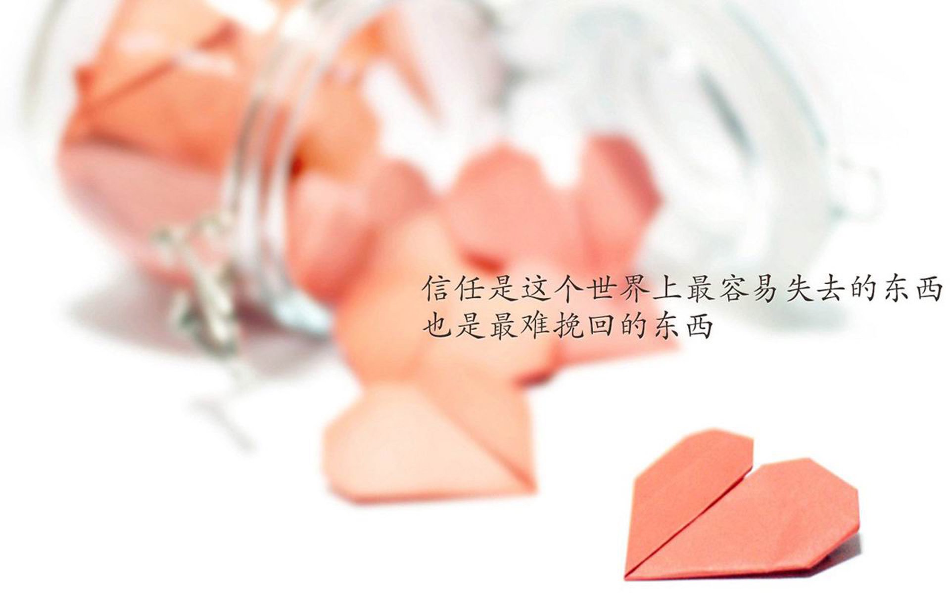 “激烈争夺！开幕战中的精彩瞬间和策略较量”，开幕战什么意思