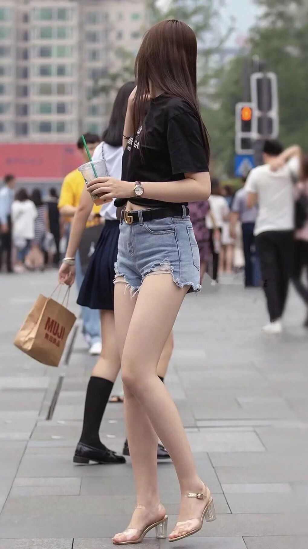 华山杯篮球赛即将开战，球迷热情高涨，华山项目